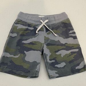 Crew Cuts short